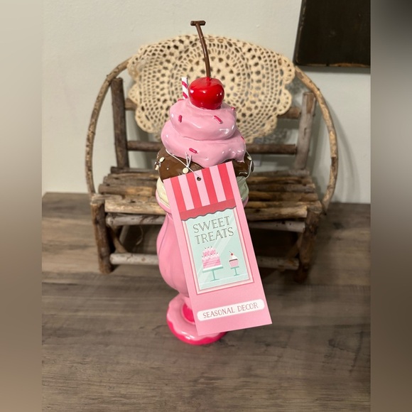 NWT! Sweet Treats Milkshake Ice Cream Sundae Parfait Decoration - Picture 1 of 12